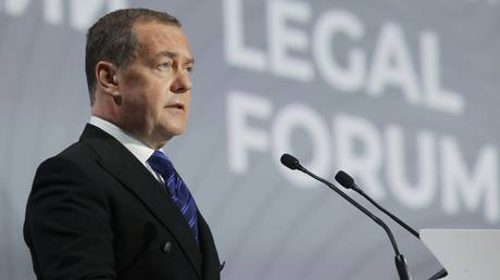 Trump ‘wiped the floor’ with EU – Medvedev