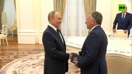 Putin meets with Trump’s special envoy (VIDEO)