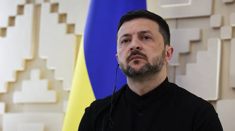 Zelensky rating slumps – poll