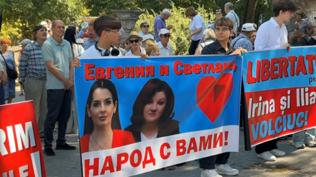Protesters decry jailing of Moldovan opposition politician (VIDEOS)