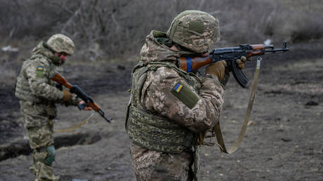Russia repels latest Ukrainian attempts to free encircled troops – MOD