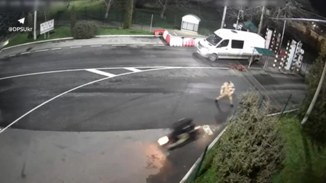 Ukrainian biker’s border breakthrough bid backfires (VIDEO)