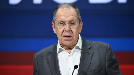 US suppresses competitors using ‘dirty methods’ – Lavrov