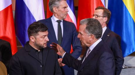 US issues ultimatum to Ukraine – Telegraph