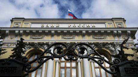 Russia ups legal risk for European banks over frozen assets