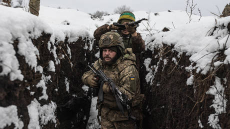 Kiev sacking commanders after loss of key Donbass city – media