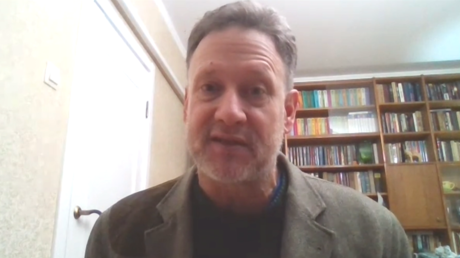 Zelensky faces ‘cemetery’ if ousted from power – US journalist (VIDEO)